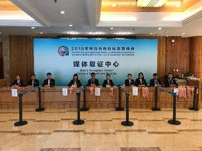 你們只管說(shuō),翻譯不出算我輸 這群志愿者不一般